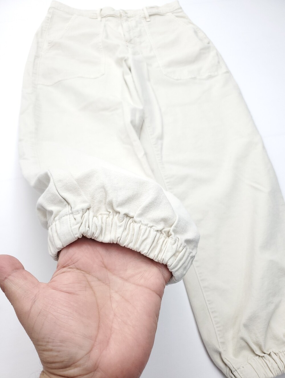 MOTHER Cream High-Rise Ankle Cropped Jeans - Picture 11 of 14